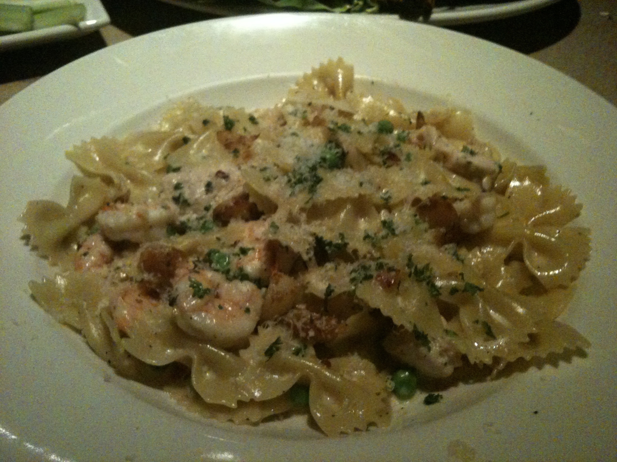Farfalle With Chicken And Roasted Garlic At The Cheesecake Factory Steve S Gormandization